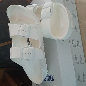 Birkenstock white sandals size 33